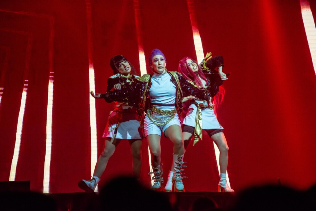 Guerreras Doradas llegan a Chile con su magia y energía en un show imperdible en el Teatro Caupolicán