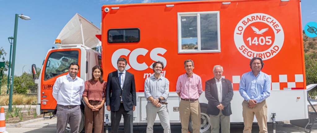 Lo Barnechea presenta su nuevo Centro Comunitario de Seguridad Móvil con monitoreo en tiempo real y operación 24/7