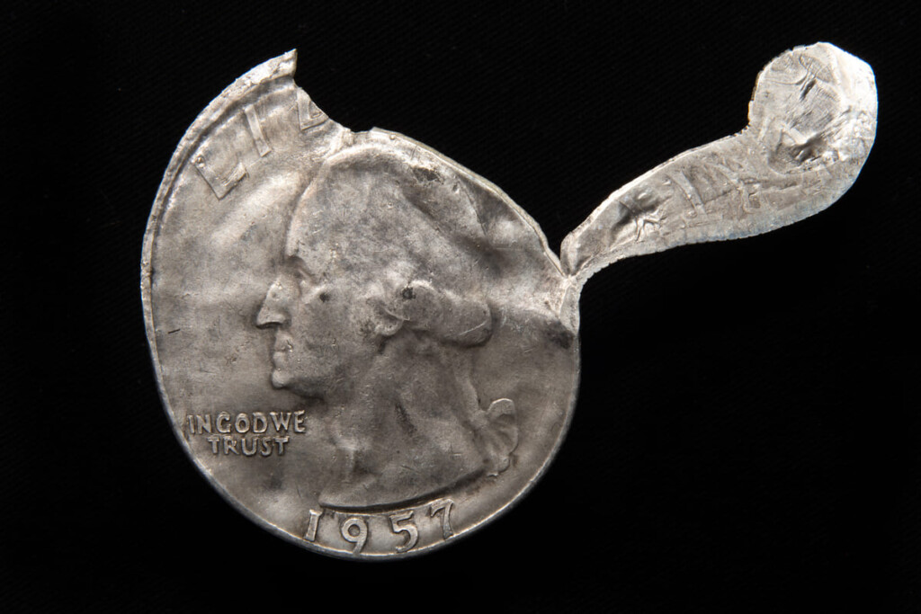 Artista chileno Adolfo Martínez inaugura en el MAC exposición sobre automatización, trabajo y obediencia