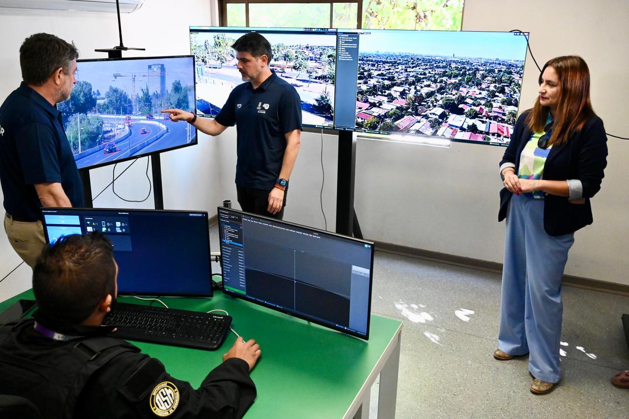 Estación Central: Inician marcha blanca de pórticos para lectura de patentes y cámaras de televigilancia