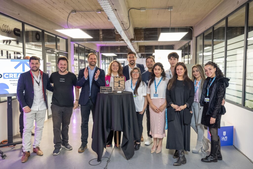 Providencia inaugura LAB881: primer laboratorio municipal de impresión 3D gratuito en Chile para impulsar innovación y emprendimiento