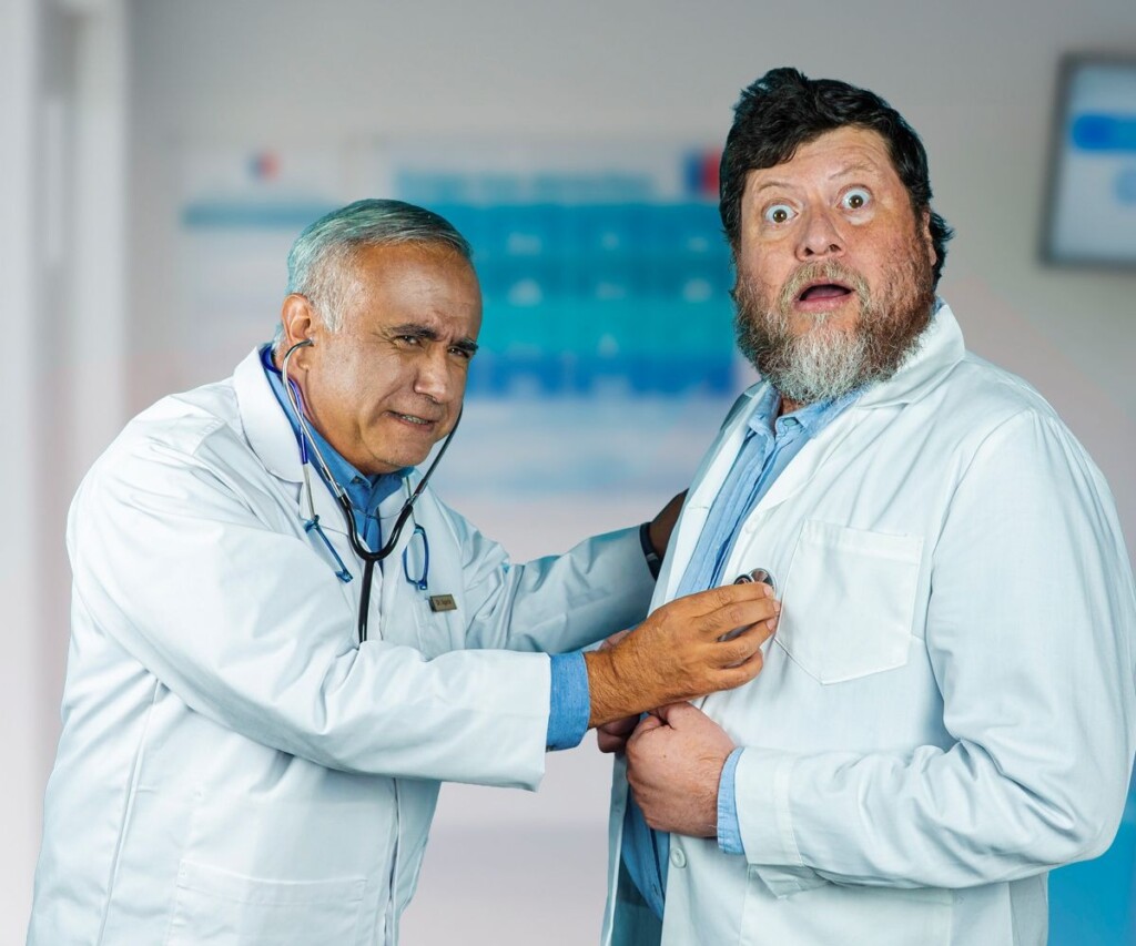 Caja La Araucana apuesta por el humor y la prevención con el regreso del “Dostor” de Rodrigo Salinas