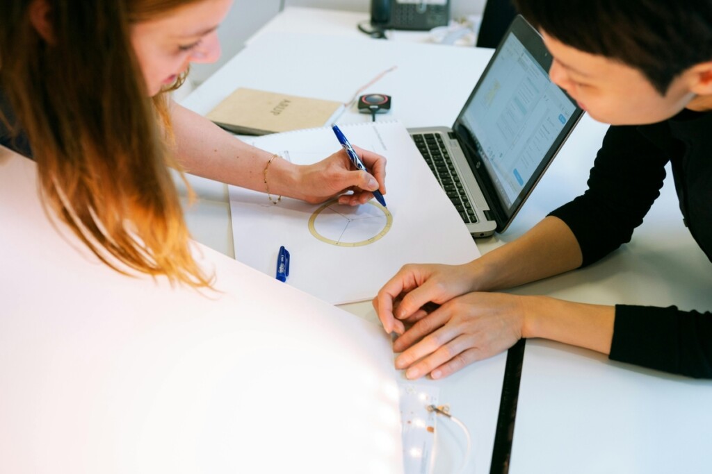 Corfo abre nuevos programas para potenciar emprendimientos innovadores liderados por mujeres en Chile