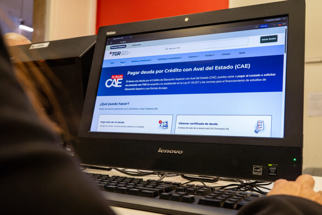 TGR aclara que dictamen de Contraloría no elimina cobro del CAE