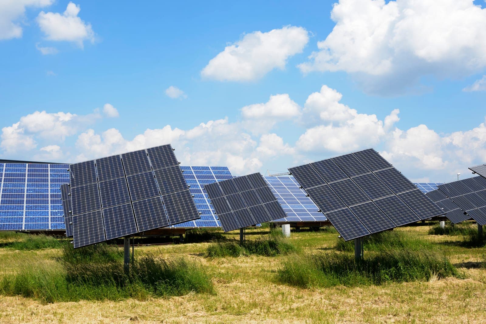 Chile impulsa una nueva licitación eléctrica con foco en almacenamiento y generación renovable