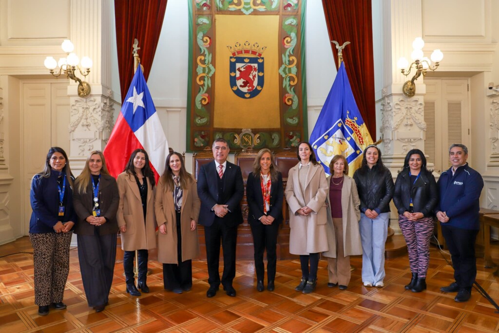 Santiago activa red de apoyo para mujeres con embarazos vulnerables junto a Fundación Chile Unido