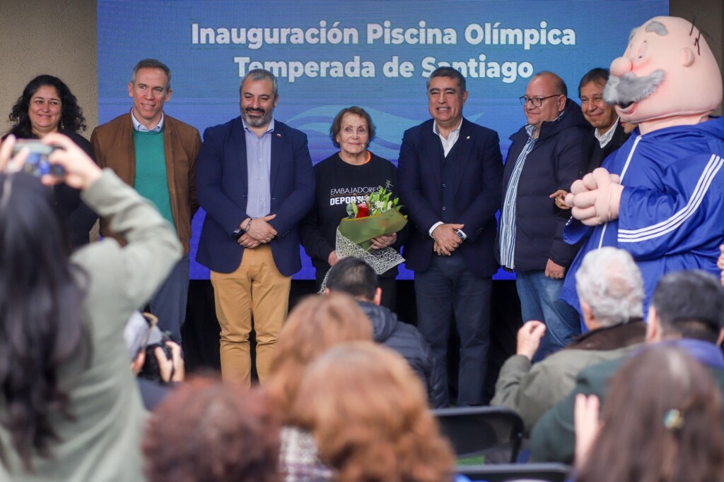 Municipalidad de Santiago reinaugura la Piscina Olímpica Temperada del Parque O’Higgins