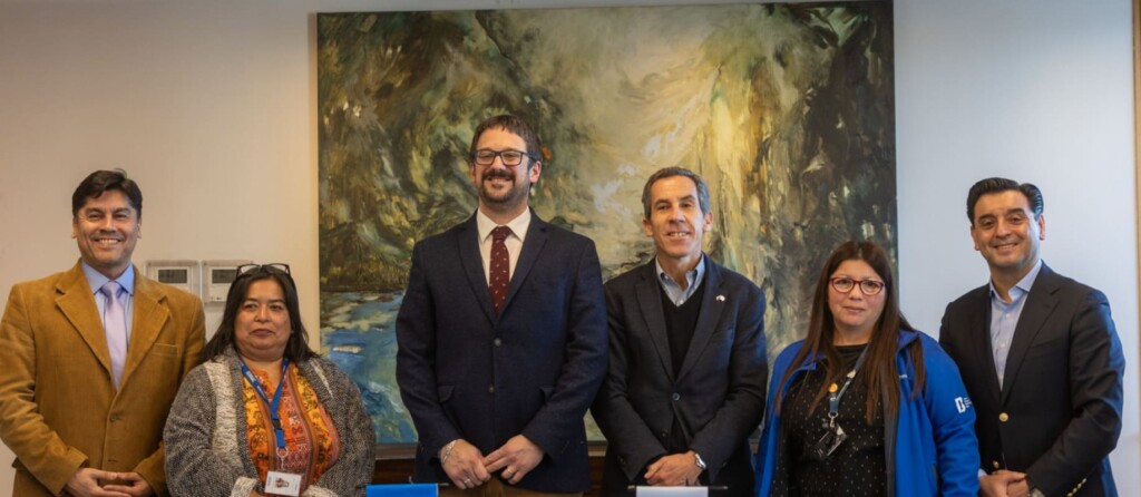 Lo Barnechea y SERNAC firman alianza para fortalecer los derechos de los consumidores
