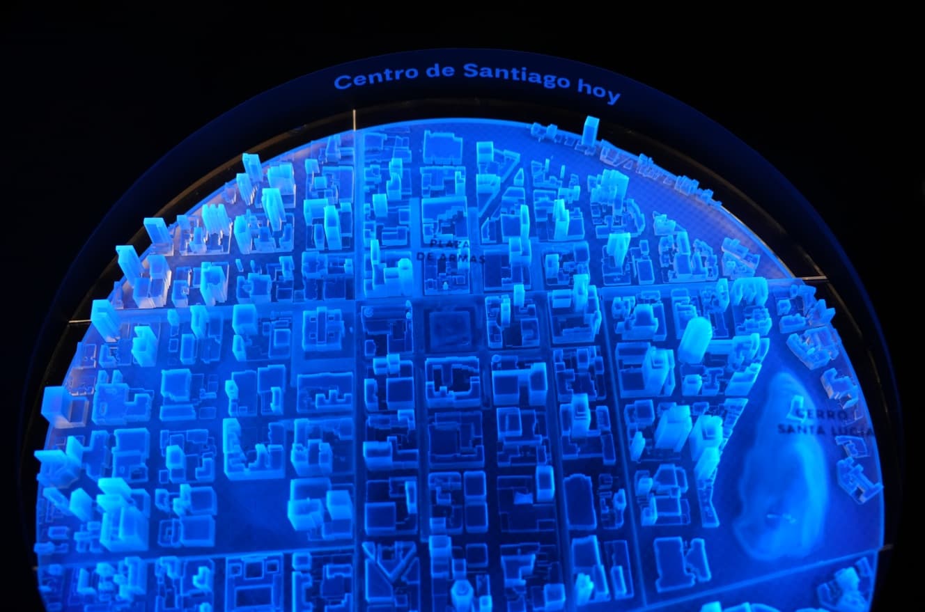 Museo Interactivo de la Astronomía renueva su segundo piso con exposición Chile Astronómico