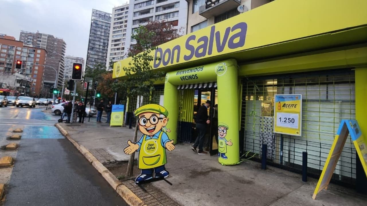 Cencosud amplía su propuesta de descuento e inaugura segunda tienda Don Salva en Santiago
