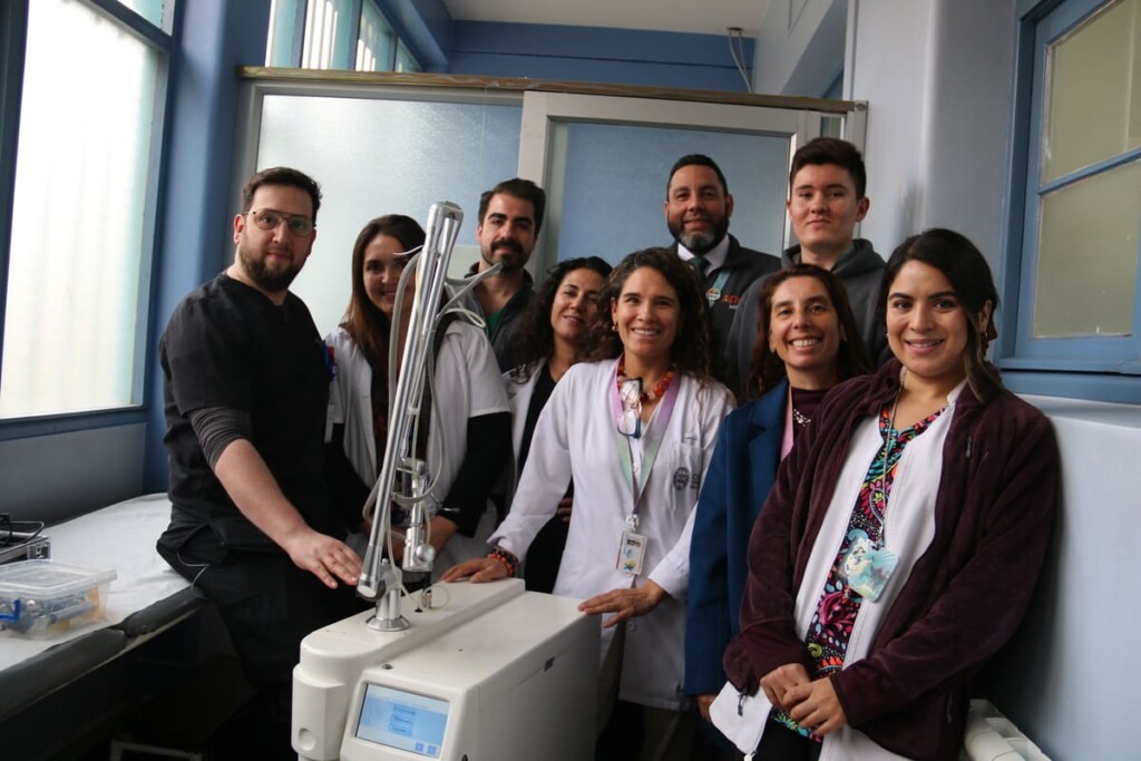 Hospital Roberto del Río incorpora láser de última generación para tratamientos pediátricos