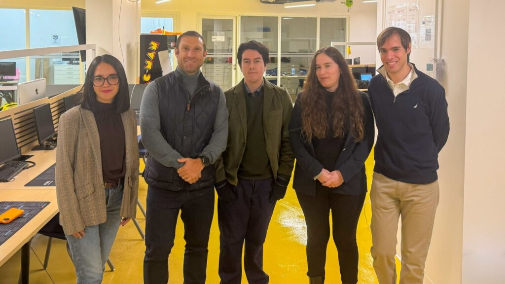Facultad de Ingeniería y Ciencias UAI crea un laboratorio que integra física e inteligencia artificial
