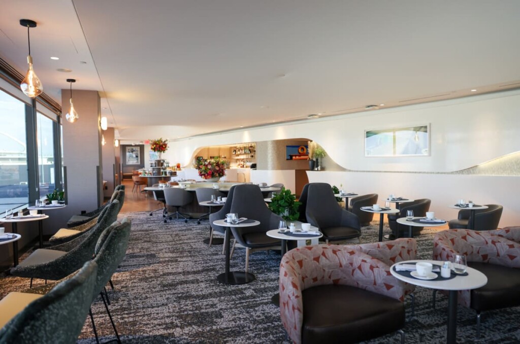 Delta inaugura nueva Delta One Lounge en LAX