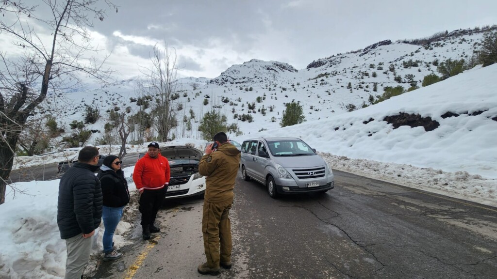 Refuerzan seguridad en la ruta a Farellones con nuevos horarios de tránsito