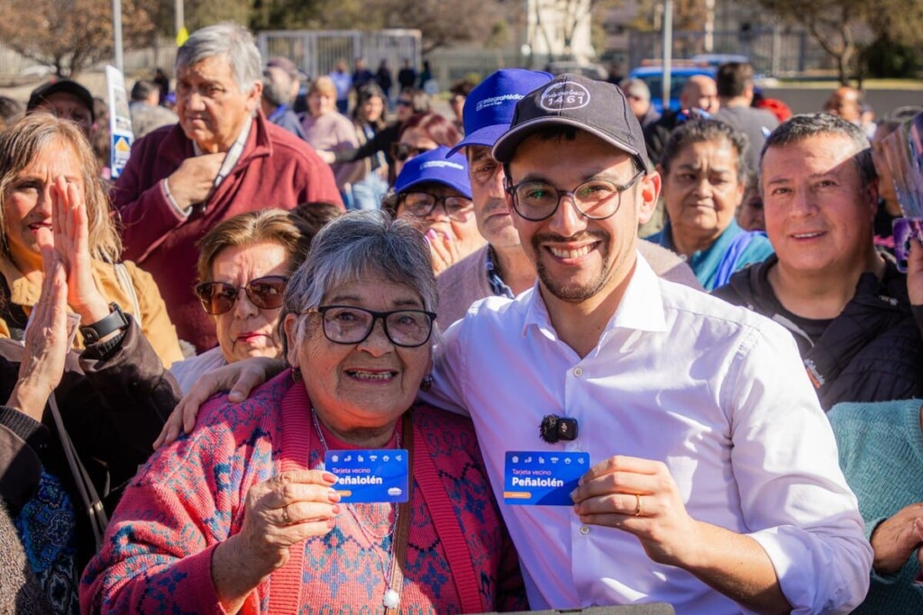 Peñalolén lanza su primera Tarjeta Vecino con descuentos
