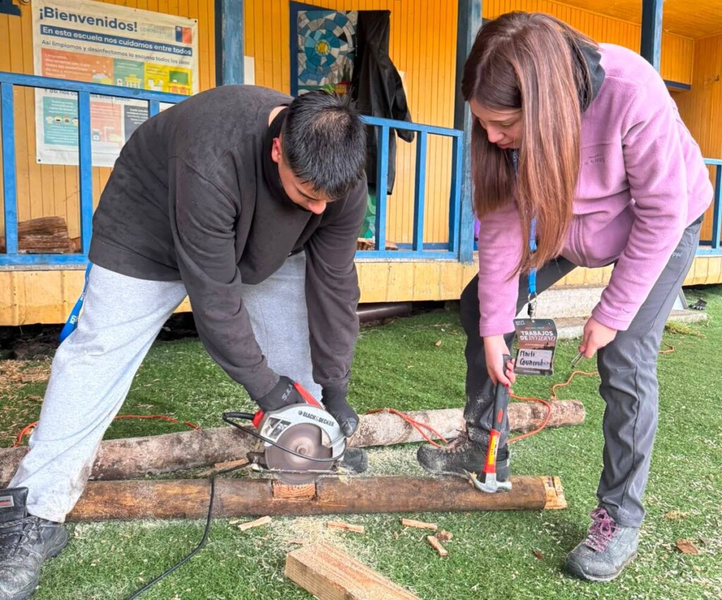 Trabajos de Invierno de la UDI renuevan nueve escuelas rurales de Chiloé