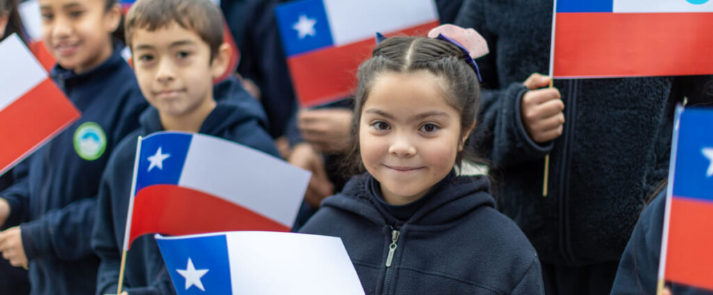 Lo Barnechea conmemora el Día de la Bandera con emotivo homenaje estudiantil