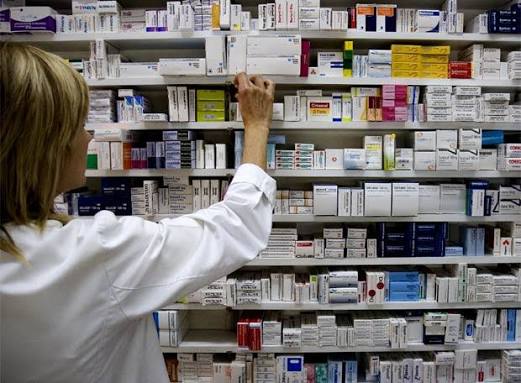 ¿Qué tan desigual es la distribución de farmacias en la Región Metropolitana?