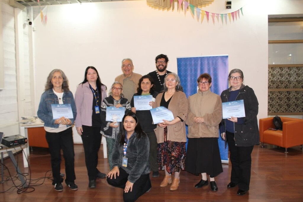 Personas mayores culminan taller de acompañamiento en duelo en Santiago