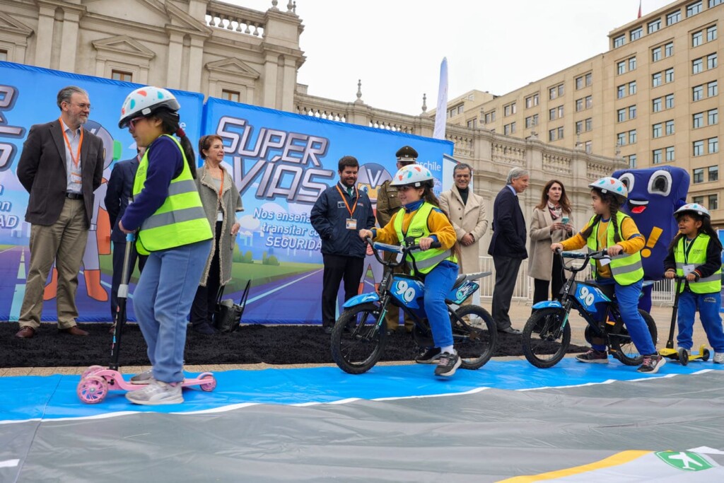 Más de 200 niños participan en Parque Vial Escolar